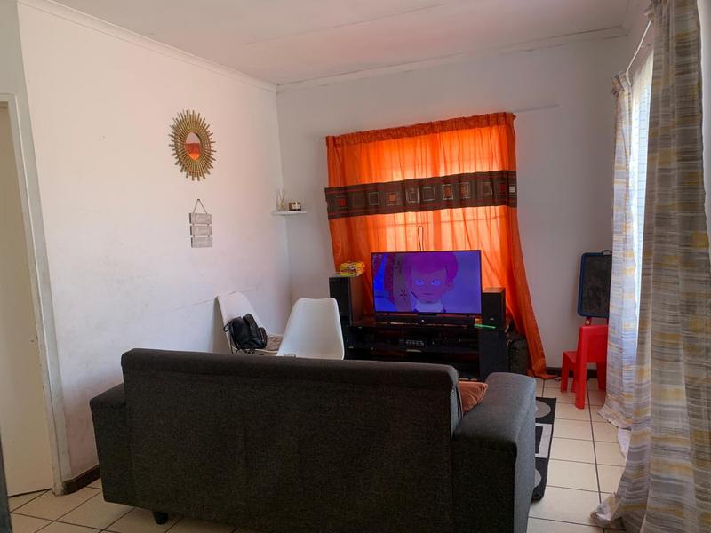 2 Bedroom Property for Sale in Delft Western Cape